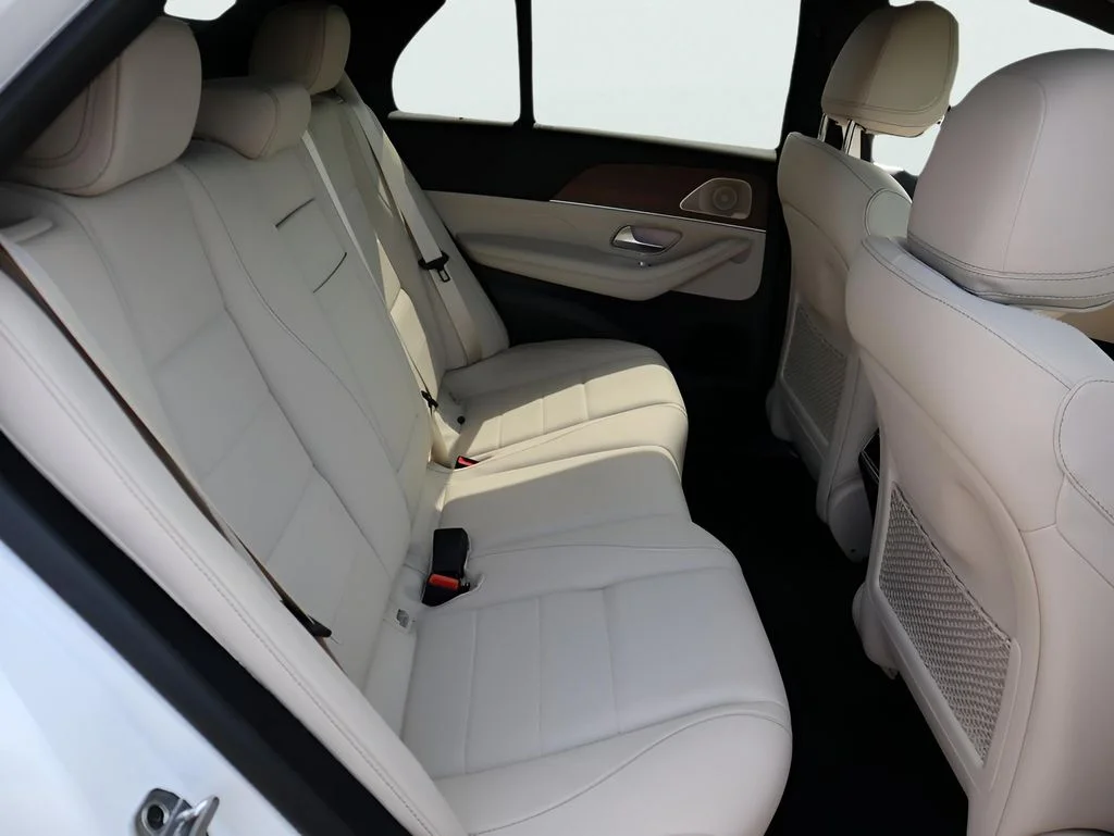 Used 2026 MANUFAKTUR Moonlight White Metallic Mercedes-Benz GLE 450 image 15