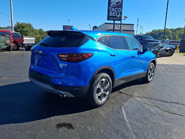 Used 2024 Blue Chevrolet LT image 6