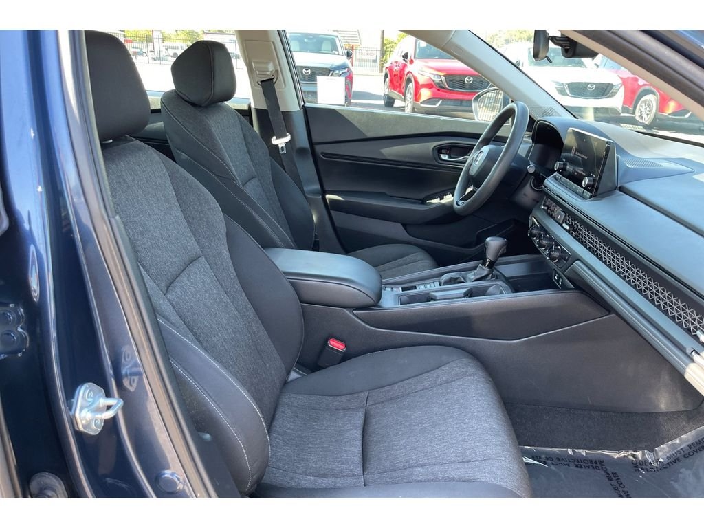 Used 2024 Canyon River Blue Metallic Honda EX image 18