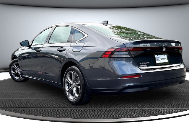 Used 2024  Honda EX image 7