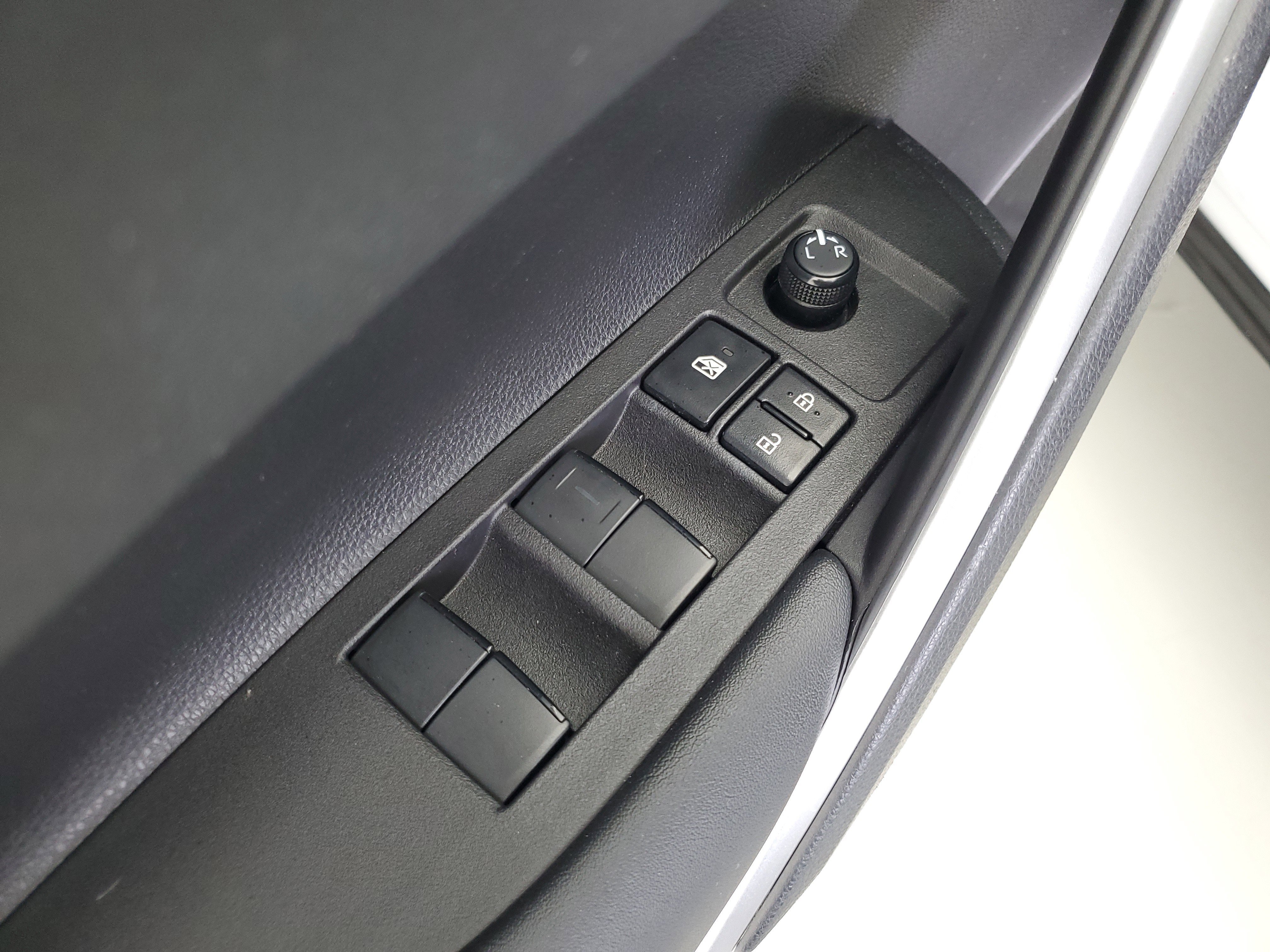 Used 2024 Wind Chill Pearl Toyota LE image 21