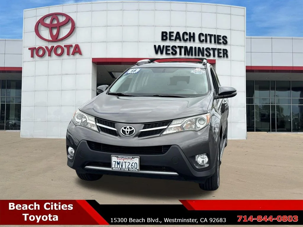 Used 2015 Gray Toyota XLE image 6