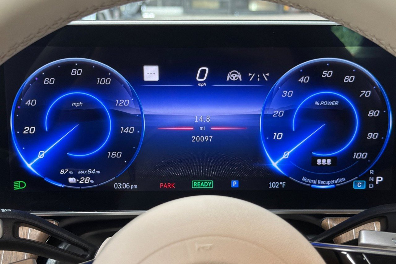 Certified Used 2023 Polar White Mercedes-Benz EQS 450 image 23