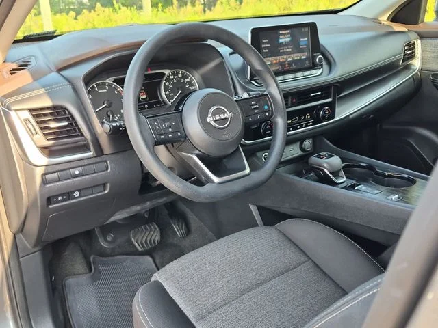 Used 2023 Gray Nissan SV image 29