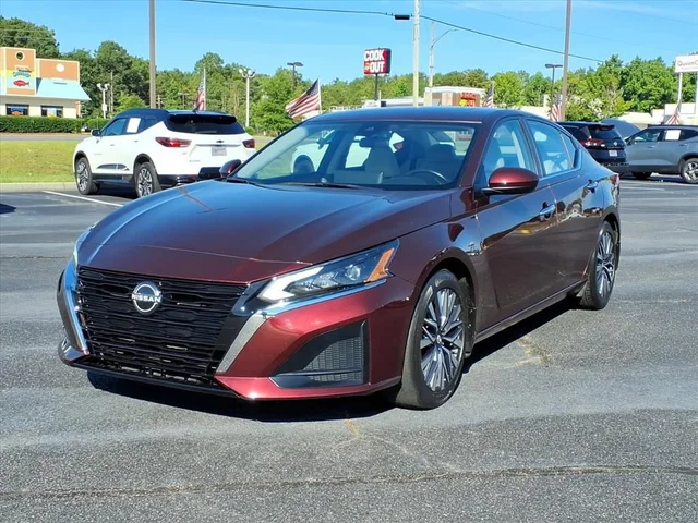 2023 Nissan Altima SV FWD