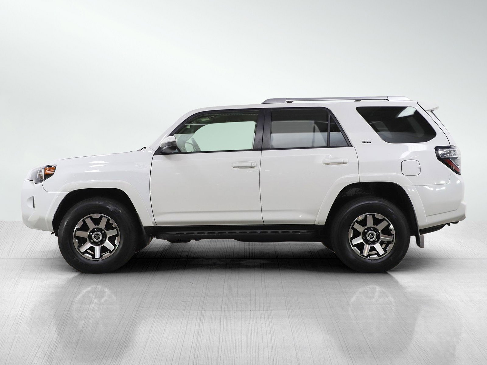 Used 2016 Toyota 4Runner SR5 with VIN JTEBU5JR9G5314410 for sale in Burnsville, Minnesota