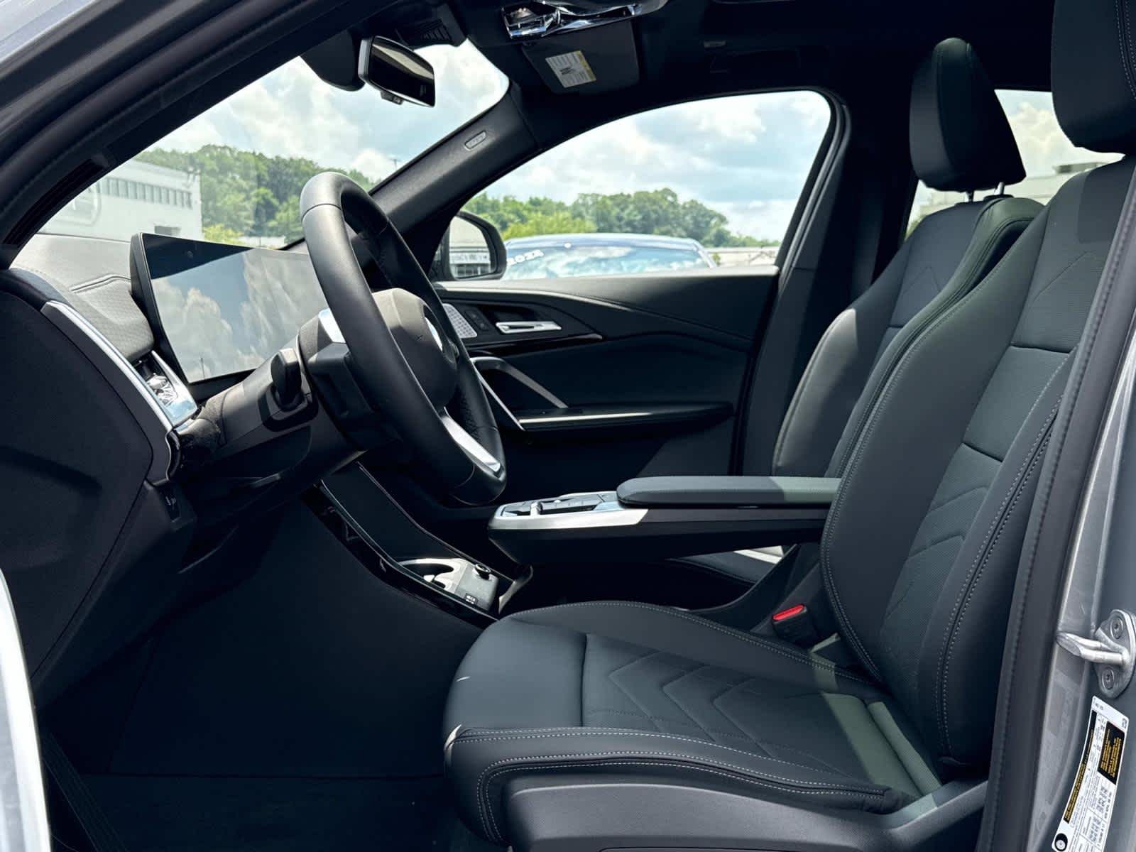 2025 BMW X2 28i - Photo 14