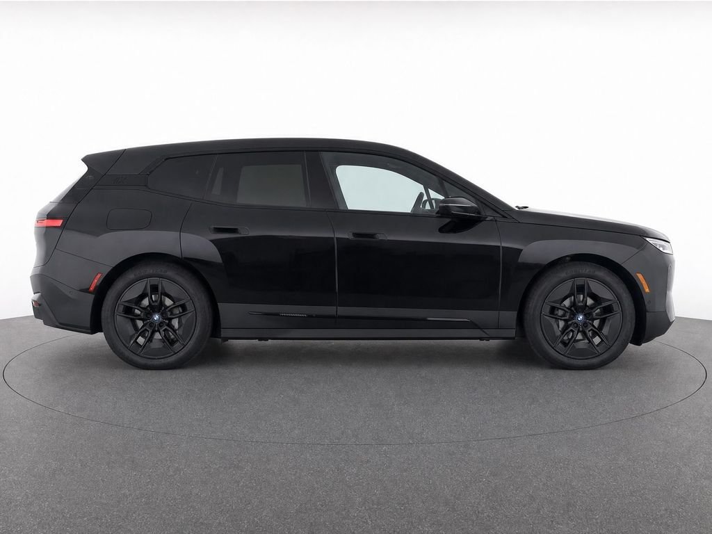Certified Used 2023 Black Sapphire Metallic BMW xDrive50 image 2