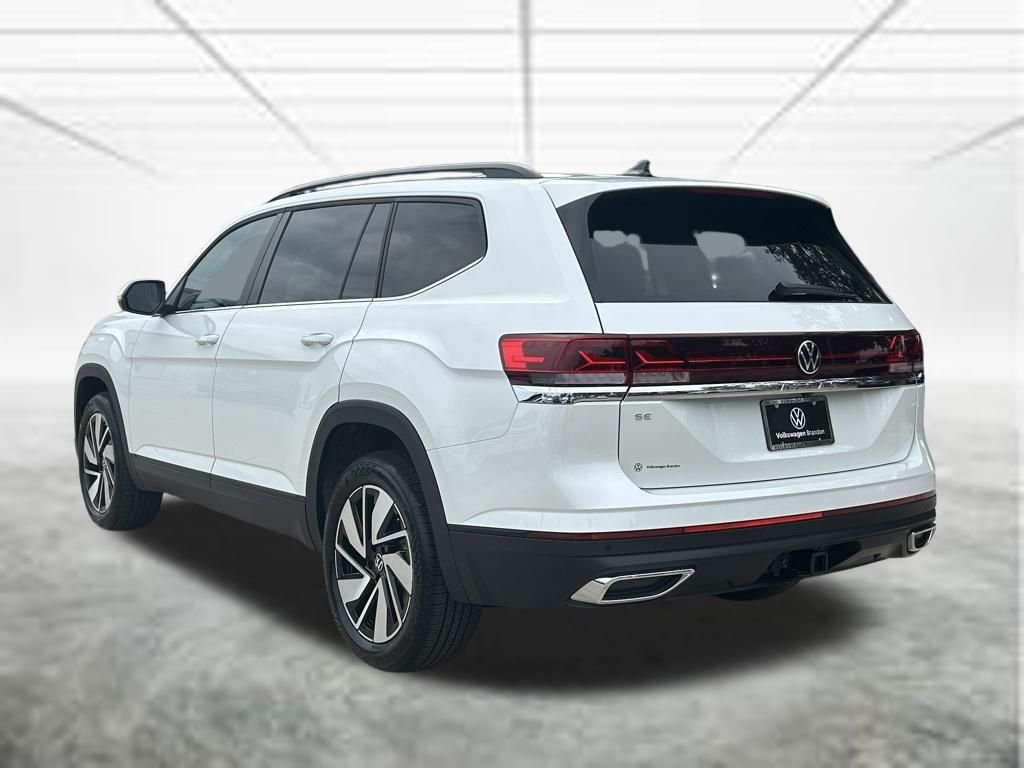 New 2026 White/off-white Volkswagen SE w/Technology image 3