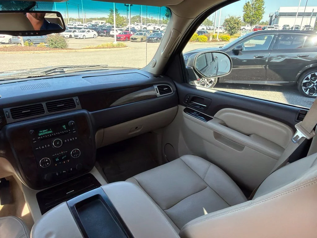 Used 2012 Gray GMC Denali image 28