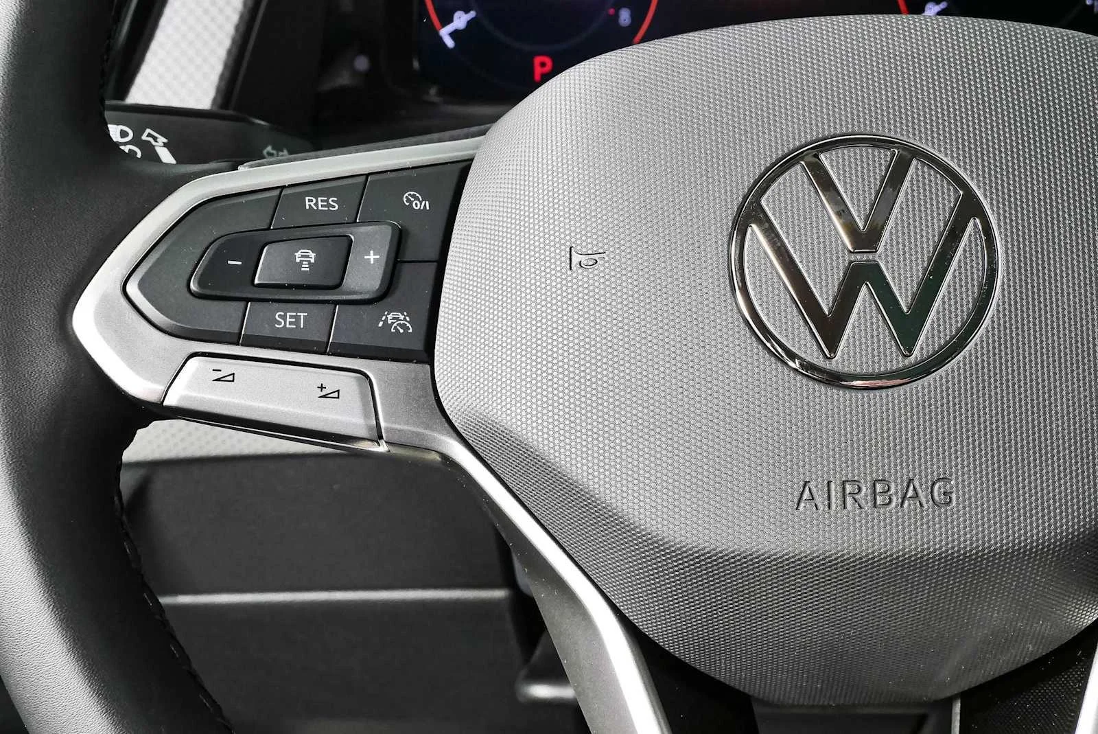 New 2026 Pure Gray Volkswagen 2.0T Peak Edition image 11