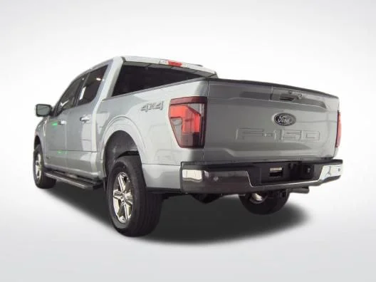 Used 2024 Silver Ford XLT image 9