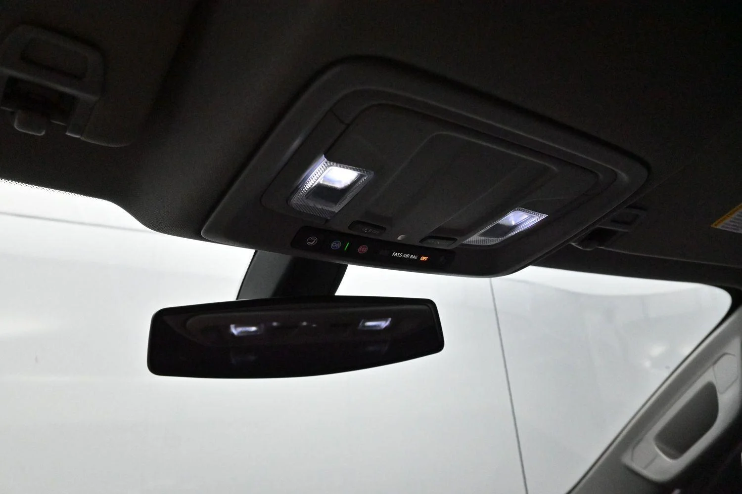 Used 2020 Onyx Black GMC Elevation image 26