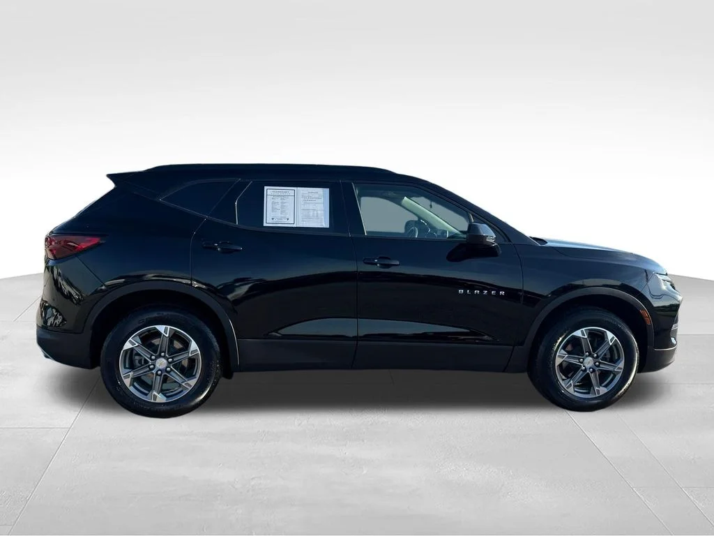 Used 2024 Black Chevrolet LT image 28