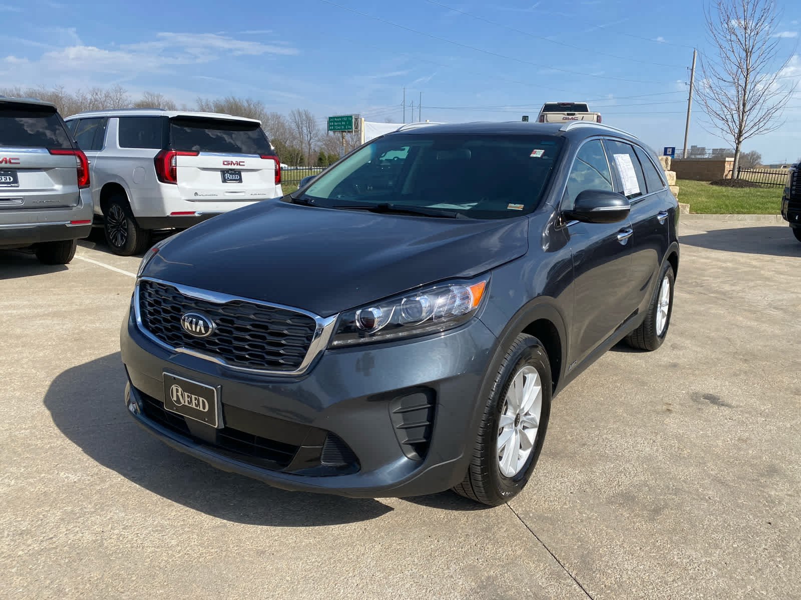 Used 2020 Kia Sorento LX with VIN 5XYPGDA38LG669187 for sale in Kansas City