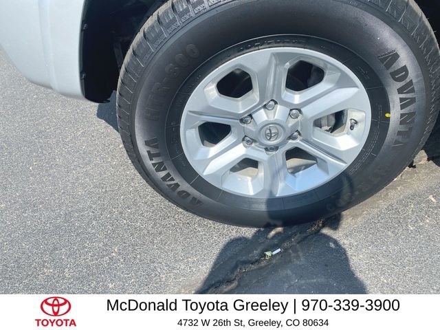 Used 2022 Silver Toyota SR5 image 10