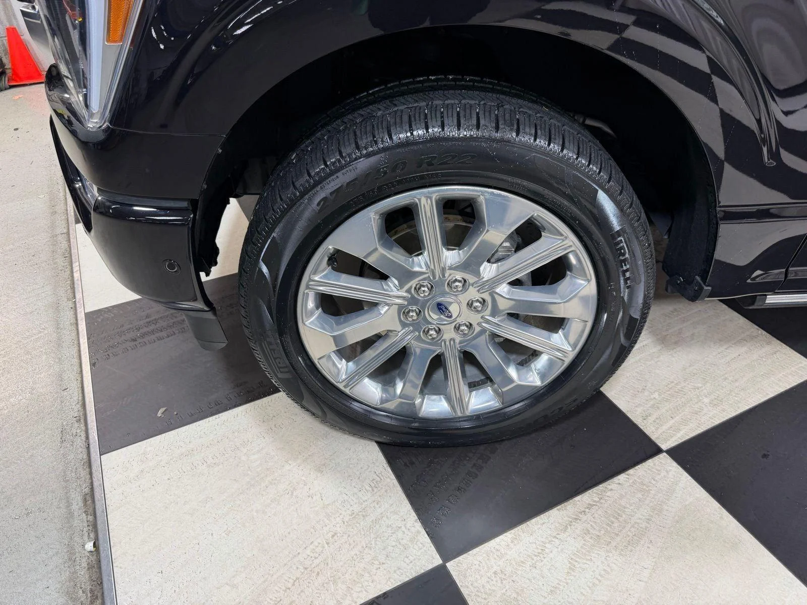 Used 2023 Agate Black Metallic Ford Limited image 29