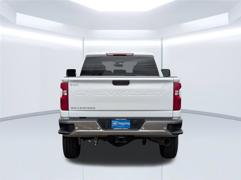 New 2026 Summit White Chevrolet WT image 5