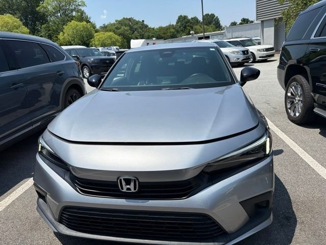 Used 2024  Honda Sport image 2