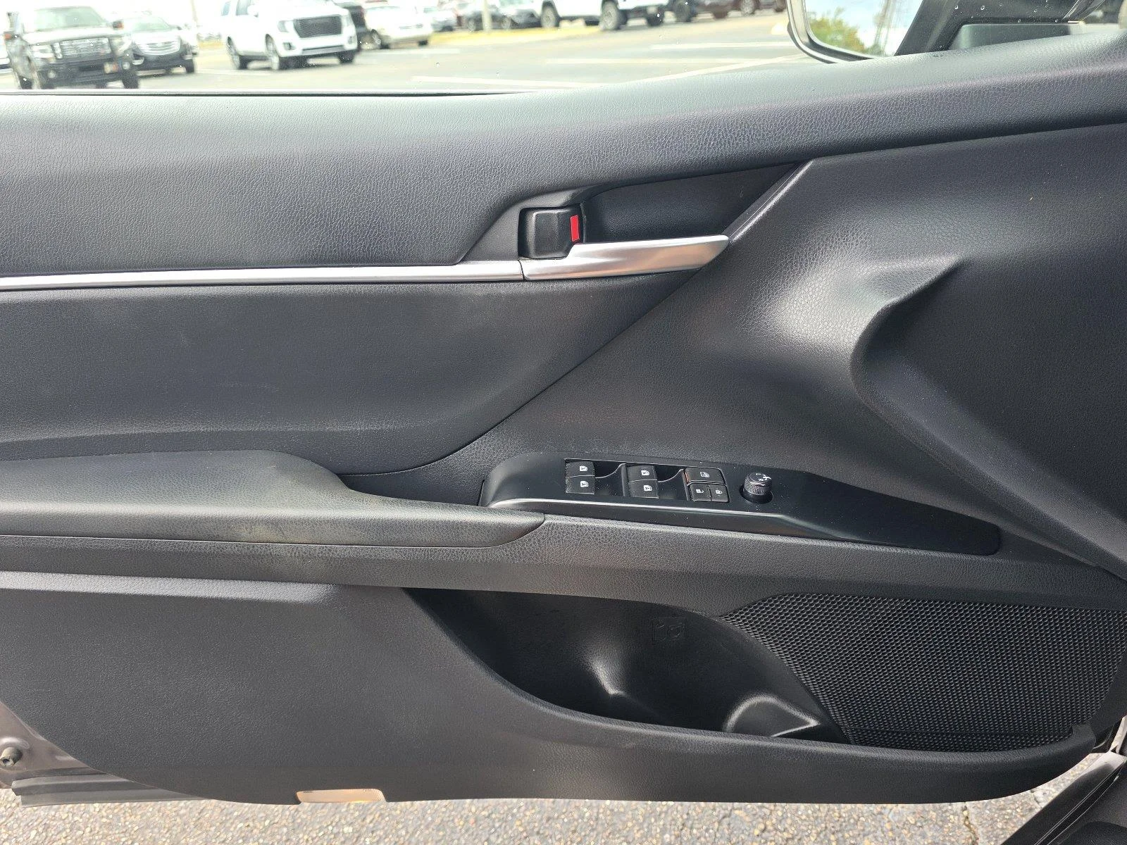 Used 2018 Predawn Gray Mica Toyota LE image 22