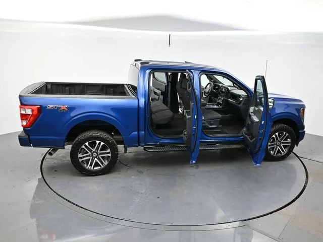 Used 2023 Atlas Blue Metallic Ford XL image 40