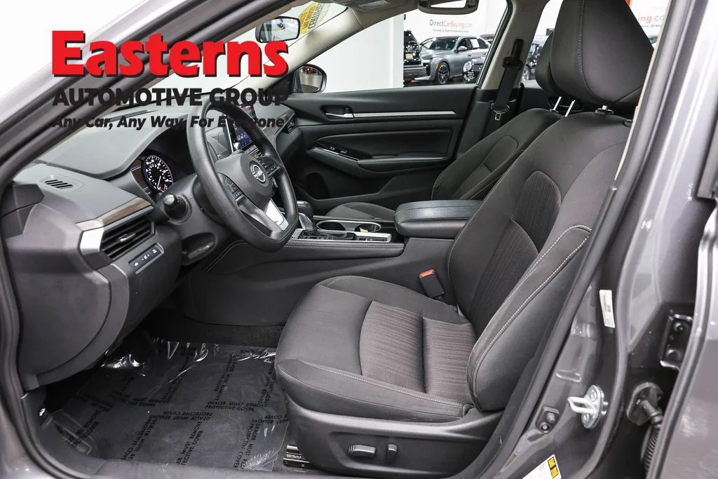 Used 2023 Gray Nissan 2.5 SV image 14