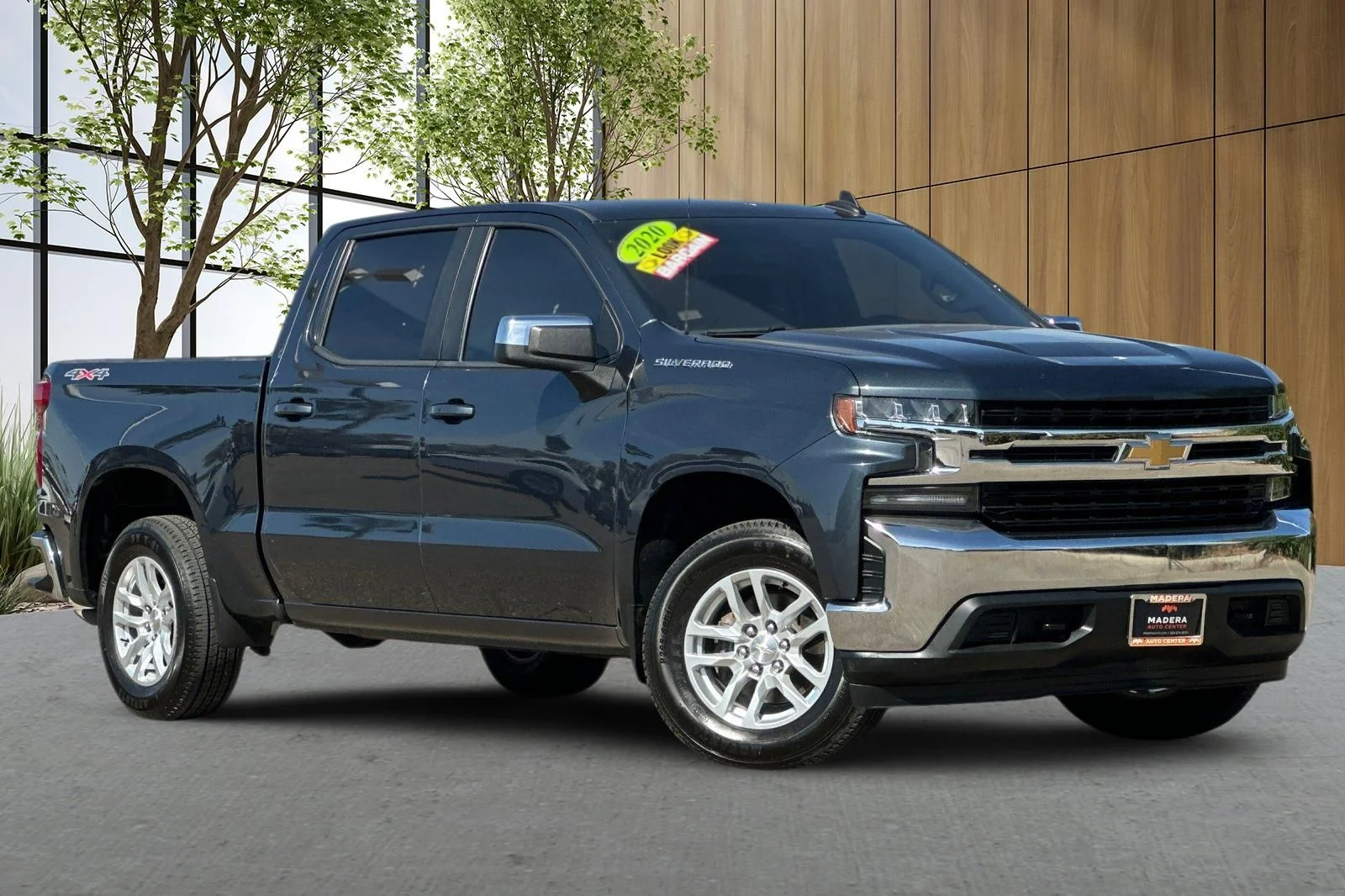 Used 2020 Gray Chevrolet LT image 2