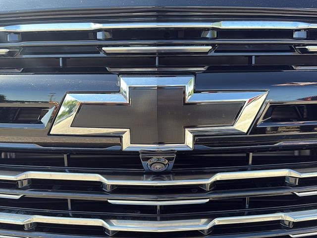 New 2026 Black Chevrolet High Country image 11
