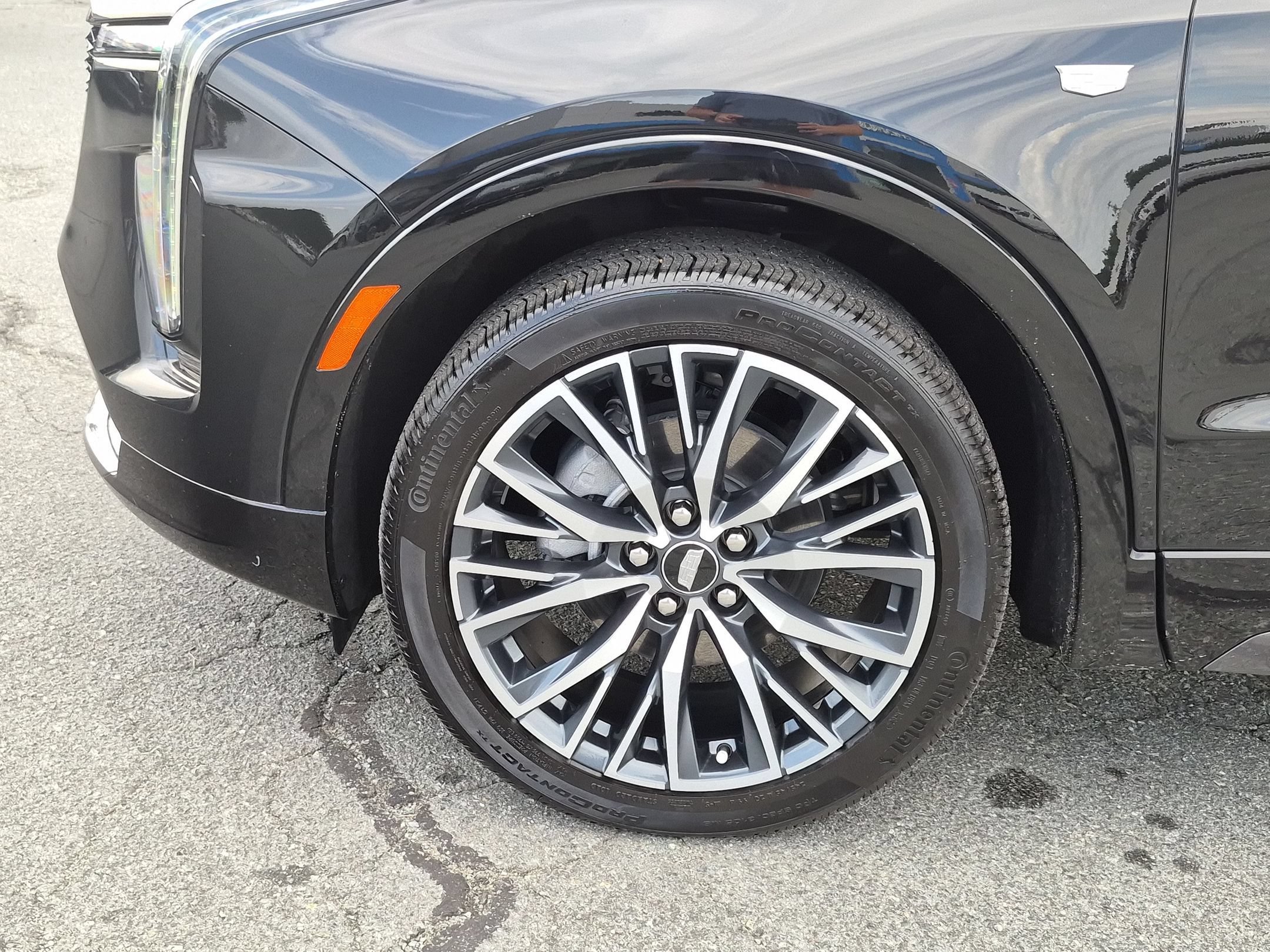 Used 2025 Stellar Black Metallic Cadillac Sport image 10