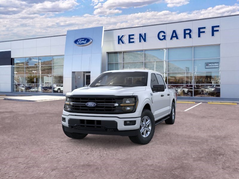 New 2026 Oxford White Ford XLT image 2