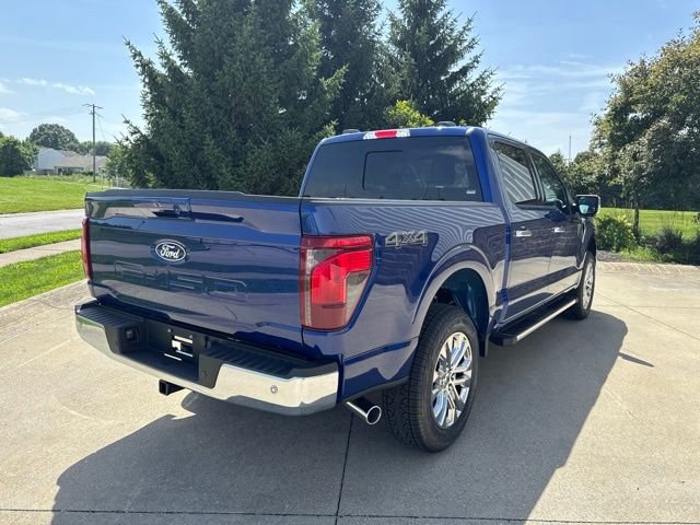 New 2026 Blue Ford XLT image 4