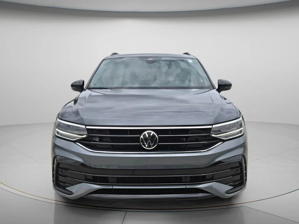 Certified Used 2023 Gray Volkswagen 2.0T SE R-Line Black image 6