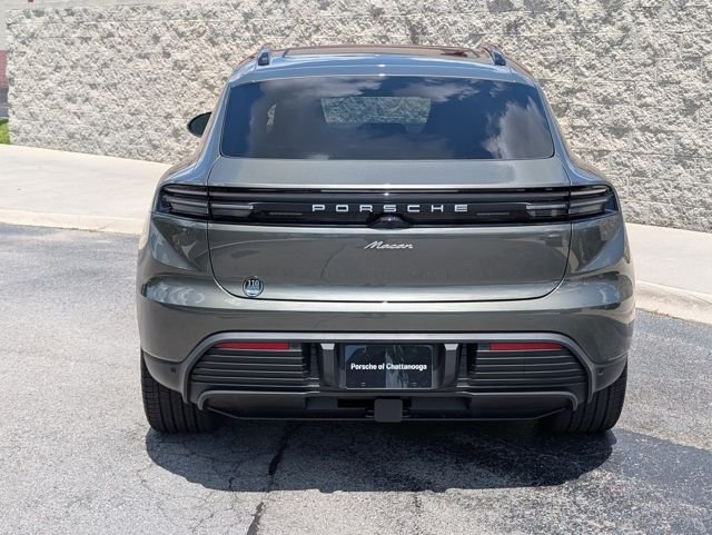 Used 2025 Green Porsche  image 6