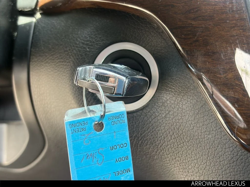 Used 2013 Silver Mercedes-Benz ML 350 image 27