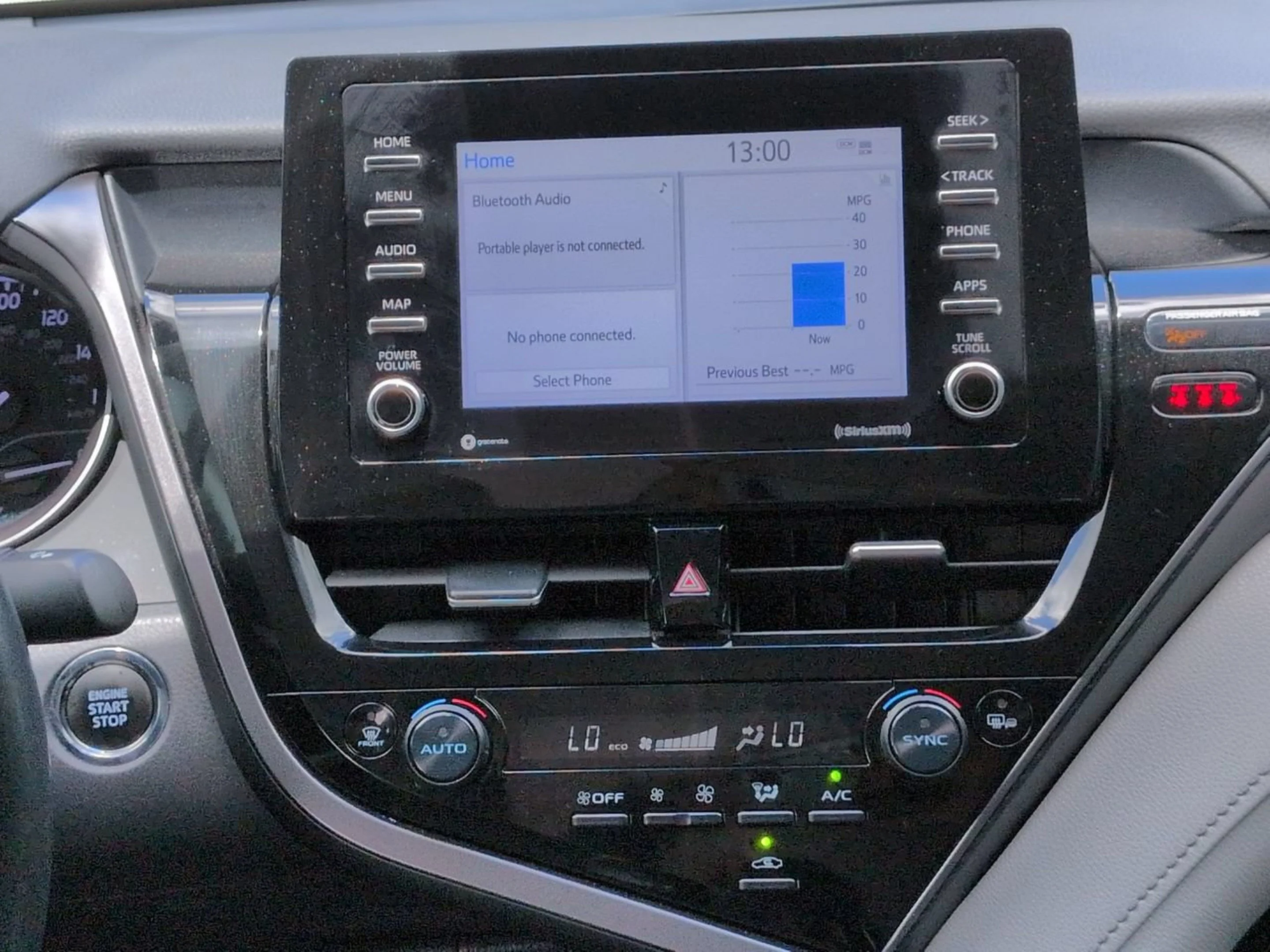 Used 2024 Ice Toyota SE image 20