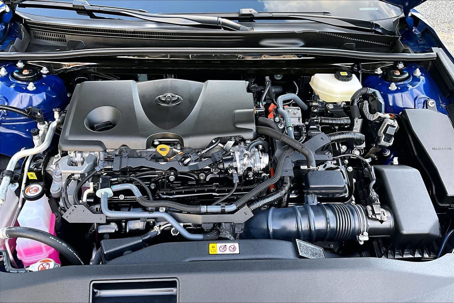 Used 2025 Reservoir Blue Toyota XSE image 32