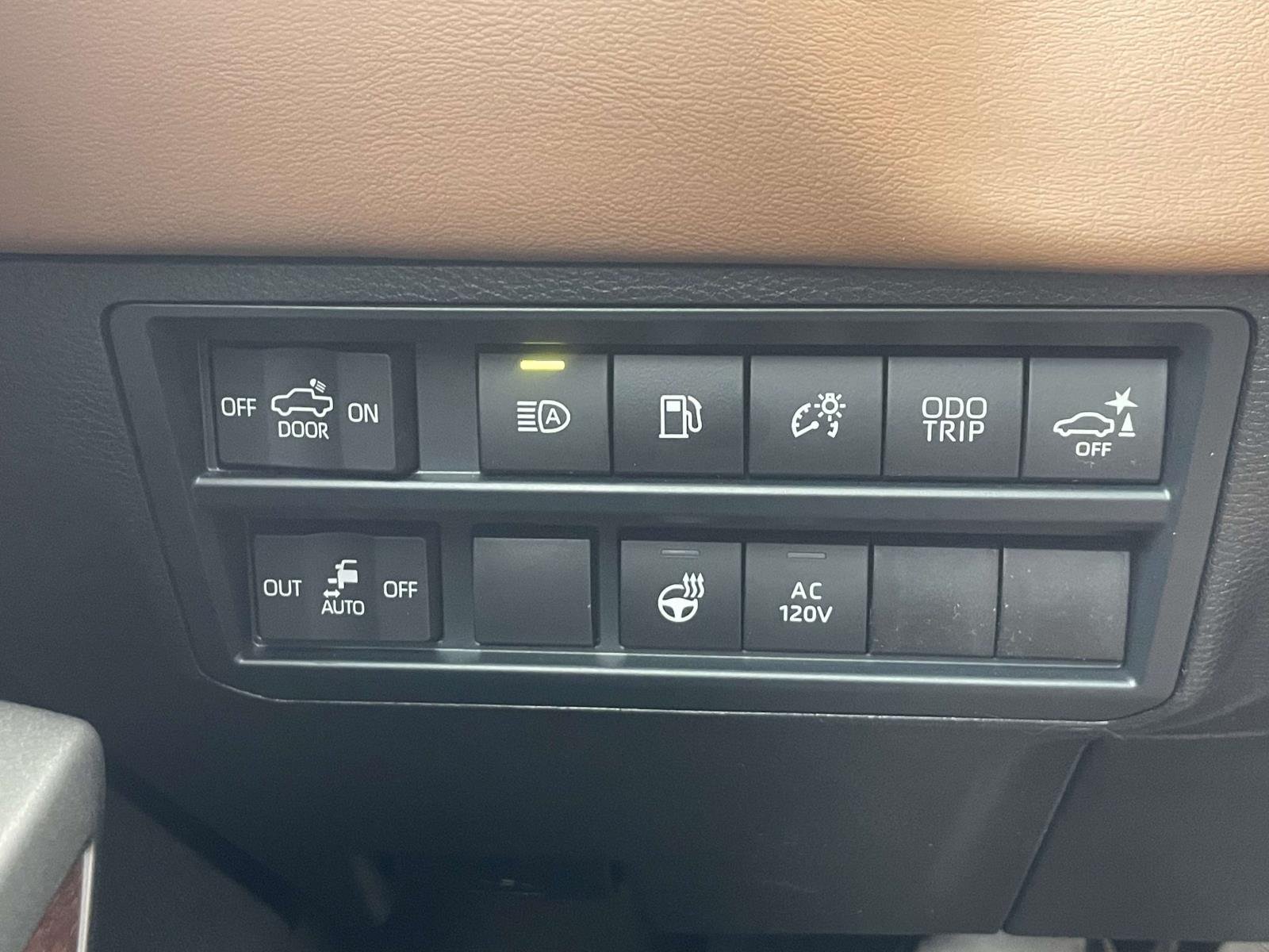 2026 Toyota Tundra 1794 Edition - Photo 16