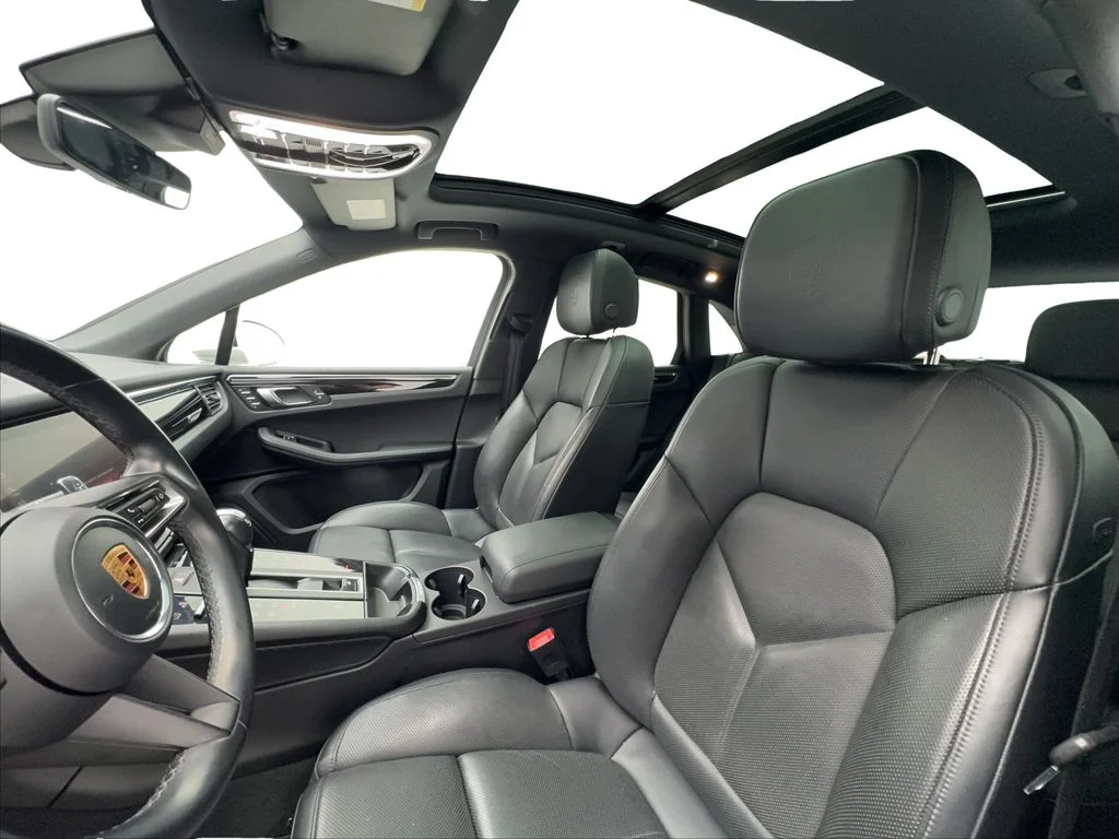 Used 2023 White Porsche Base image 20