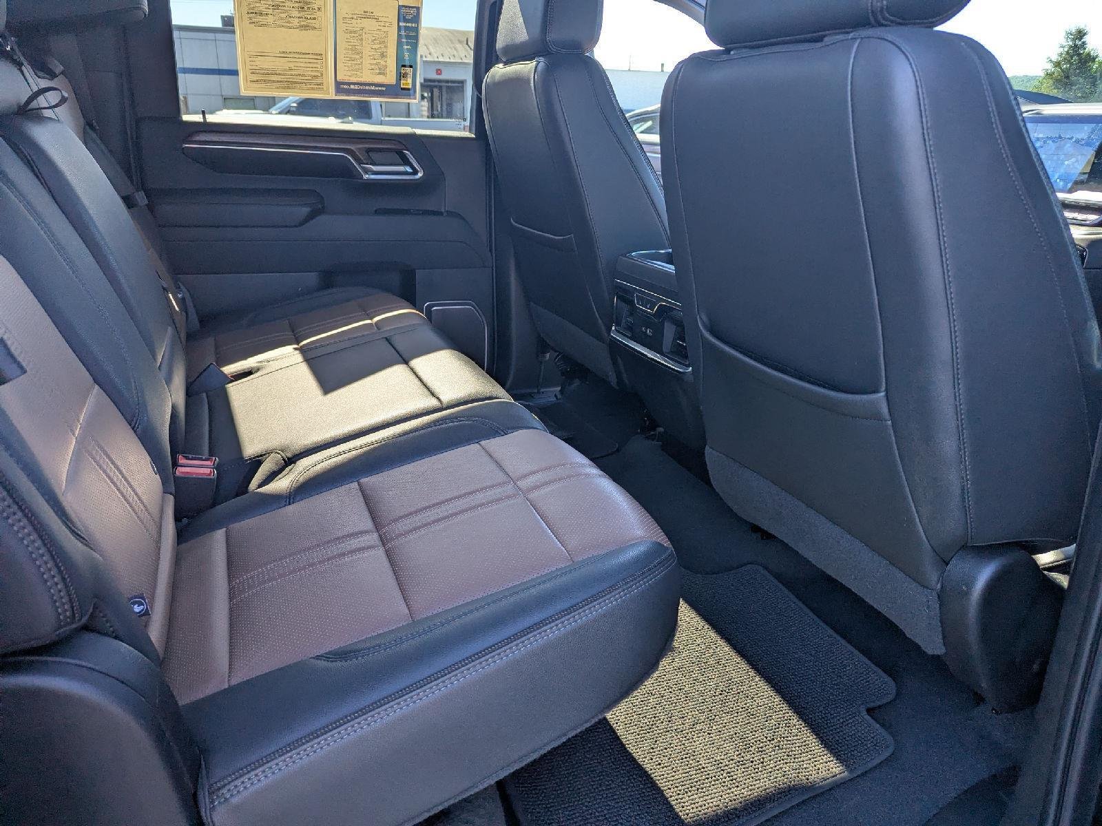 Used 2024 Black Chevrolet High Country image 28