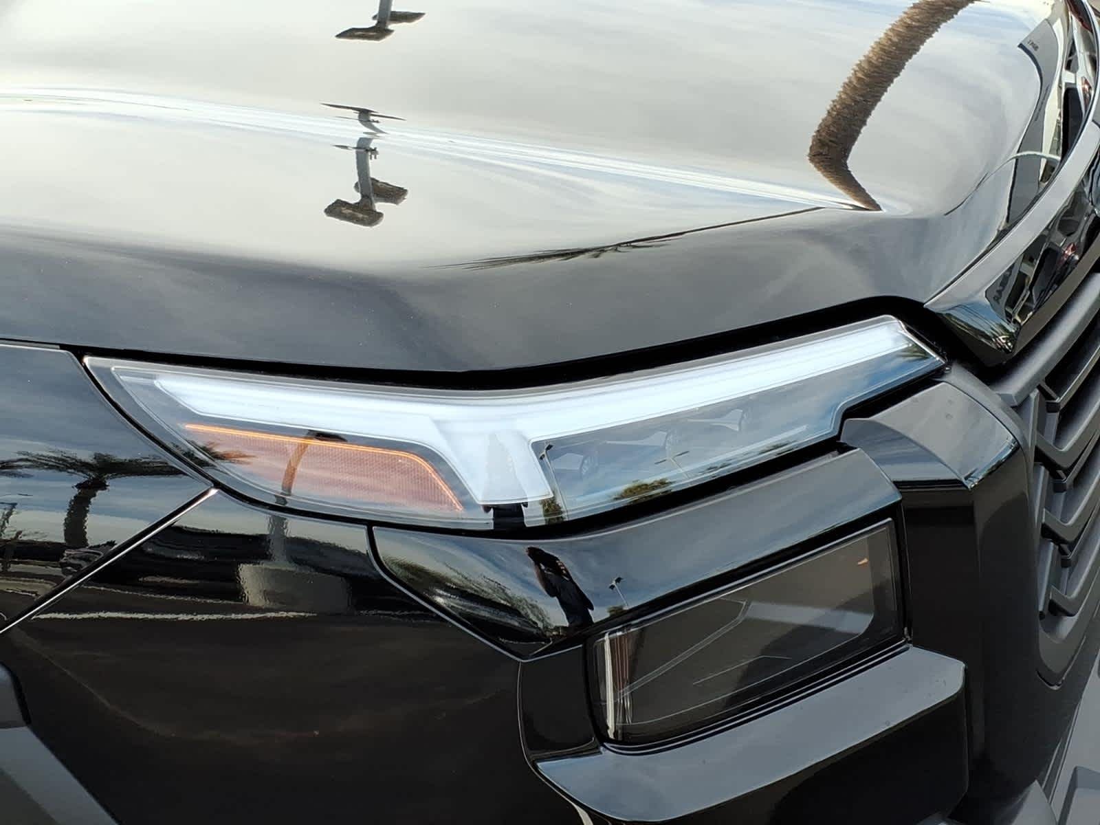 New 2026 CRYSTAL BLACK SILICA Subaru Limited XT image 8