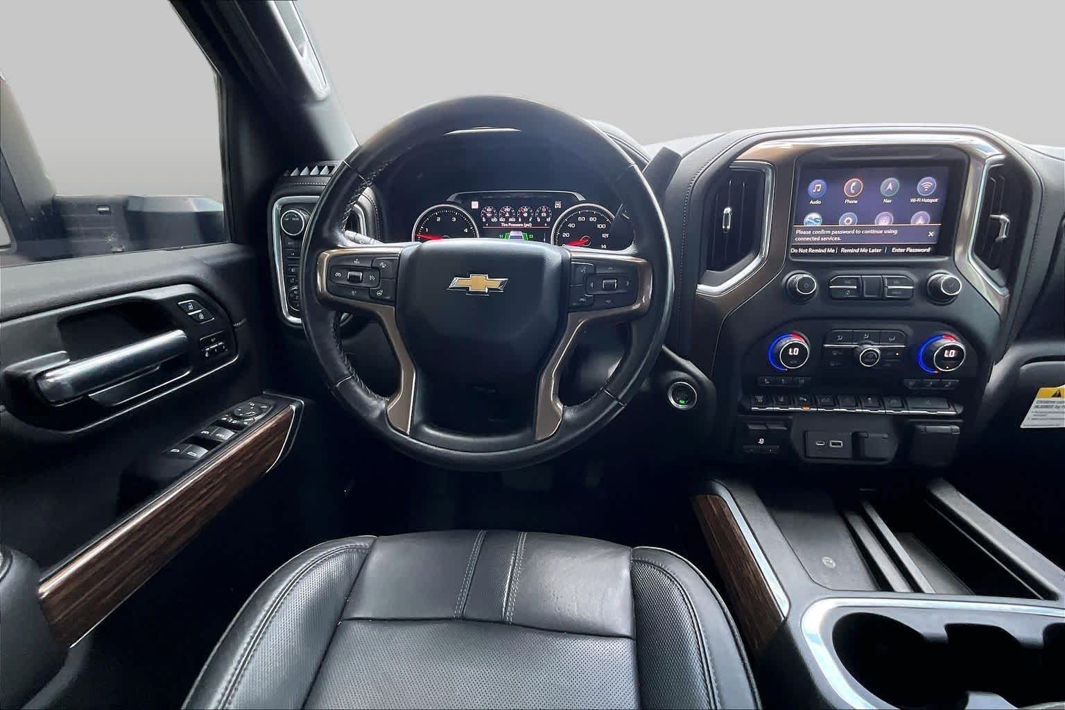 Used 2022 Mosaic Black Metallic Chevrolet High Country image 6