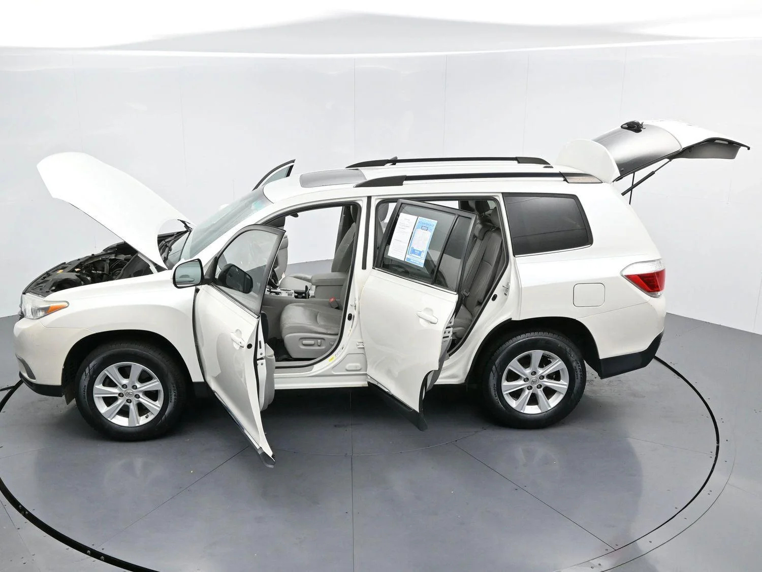 Used 2012 Blizzard Pearl Toyota SE image 40