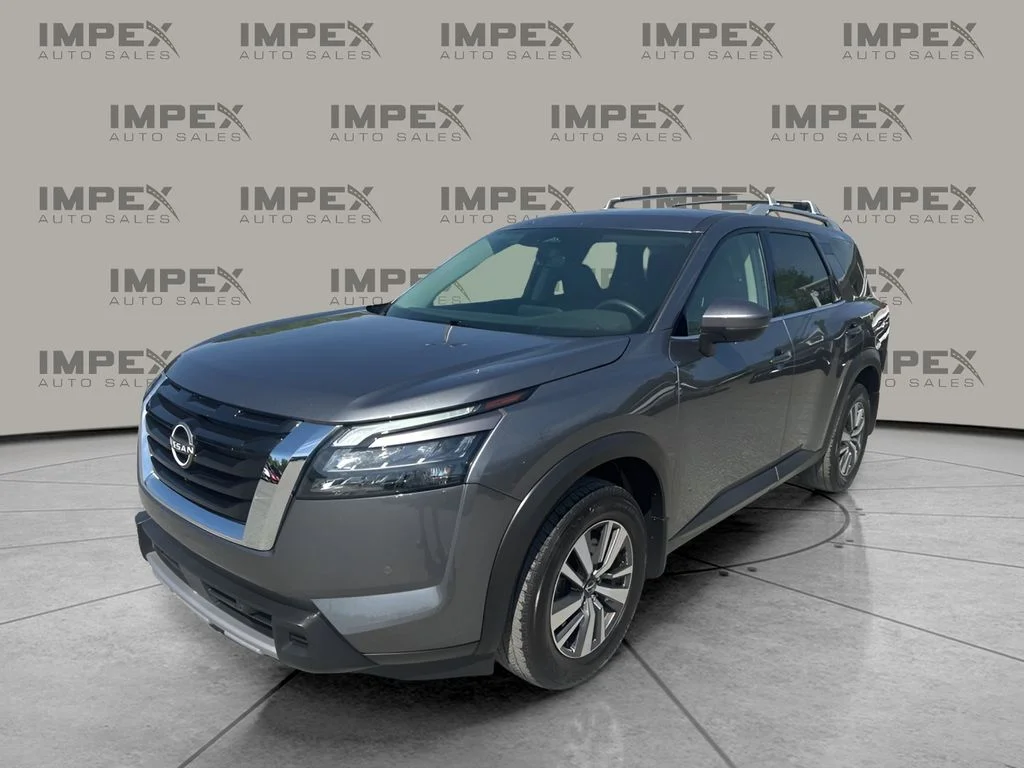 Used 2025 Gray Nissan SL image 1