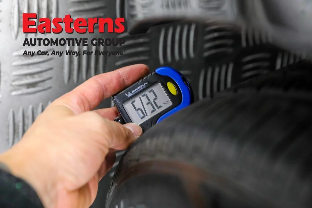 Used 2022 Black Nissan SV image 25