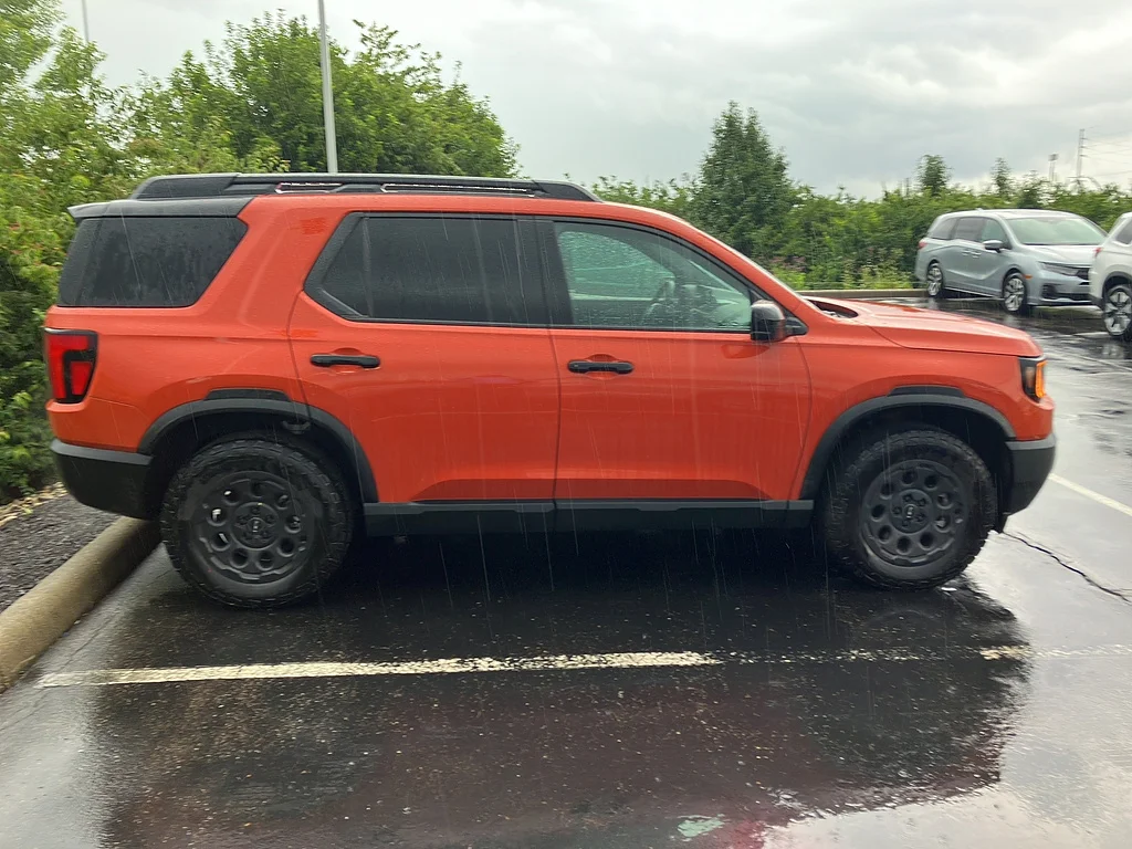 Certified Used 2026 Sunset Orange II Honda TrailSport Elite Blackout image 36