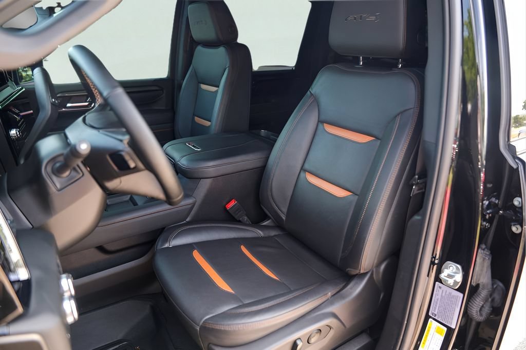 Used 2025 Onyx Black GMC AT4 image 10