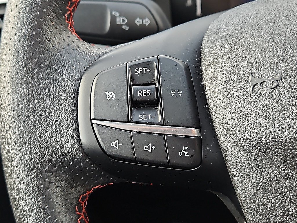 Used 2025 Vapor Blue Ford ST-Line image 27