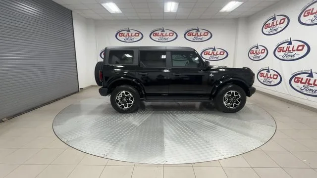 New 2026 Shadow Black Ford Outer Banks image 11