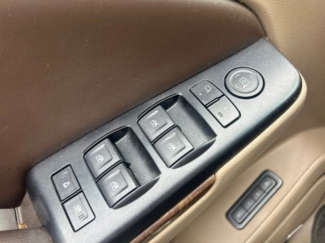 Used 2015 Black Chevrolet LT image 16