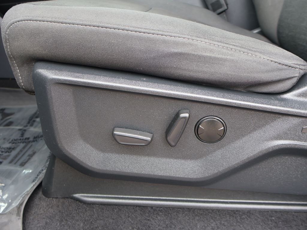 Used 2024 Black Ford XLT image 30